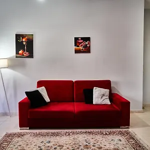 Kalpazo New Bazzar , Tirana Albania